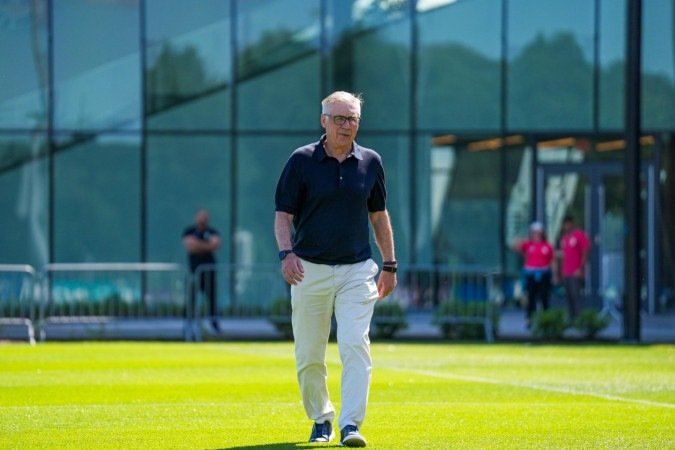A pátria em chuteiras e o desafio de Ancelotti no comando da seleção - Luiz Carlos Azedo - 