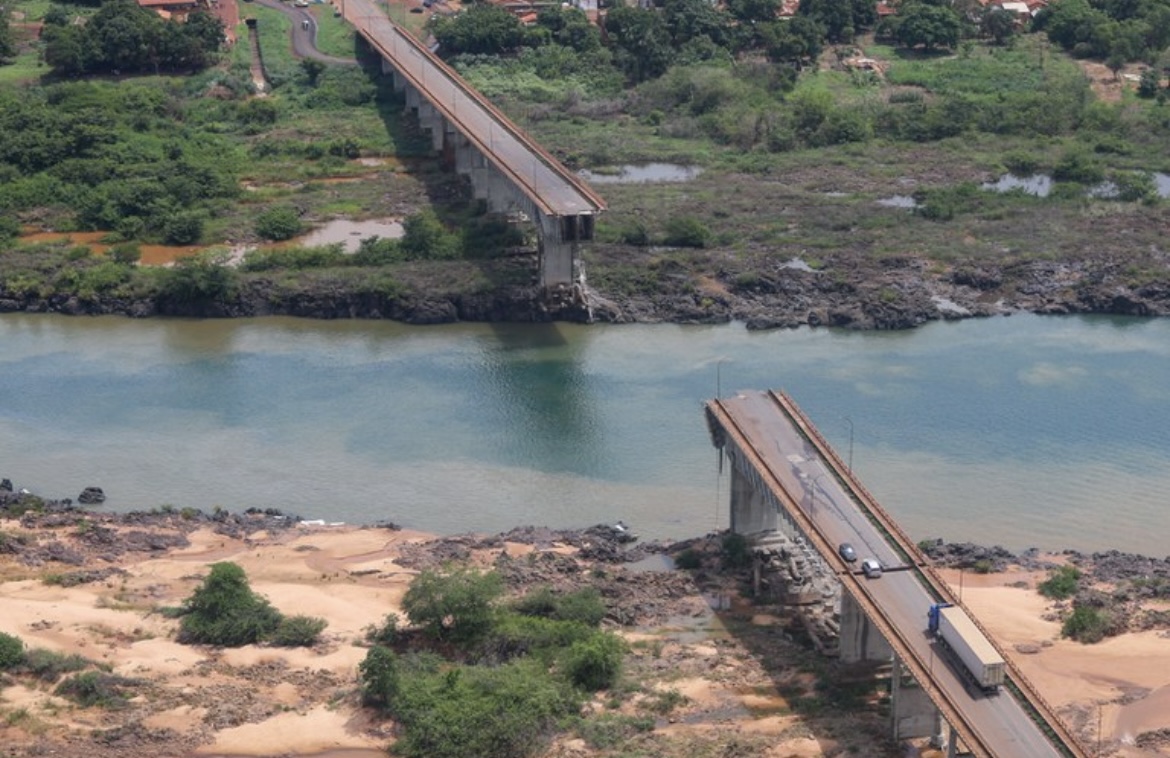 Renan Filho determina sindicância e ação emergencial para reconstrução de ponte que desabou - 