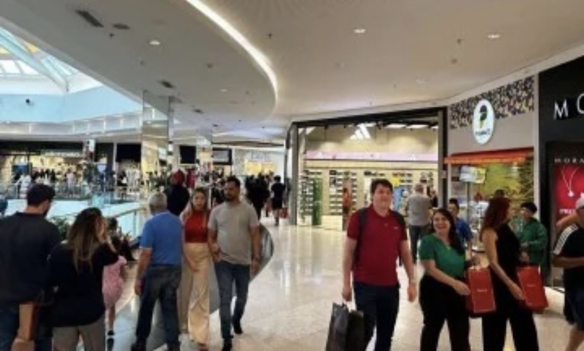 Veja como será o funcionamento do comércio no Natal e no Ano Novo no DF - 