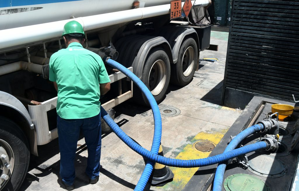 Postos no DF estão com restrição de venda de combustíveis - 