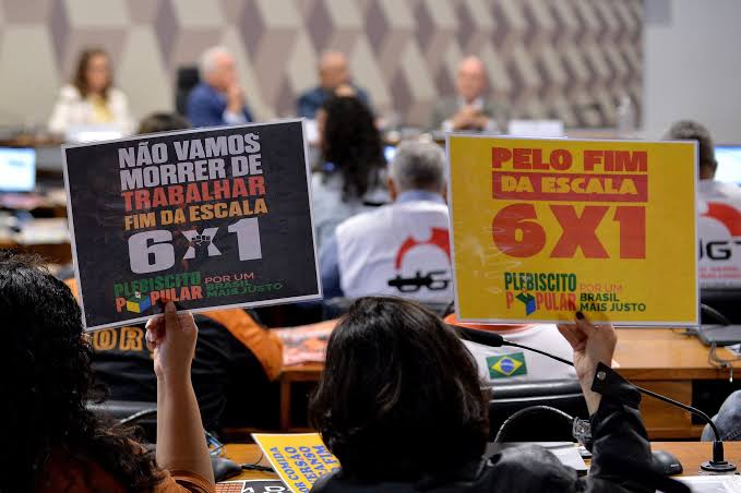 Juíza manda governo parar de patrocinar redes sociais pelo fim da 6×1 - Capital S/A - 