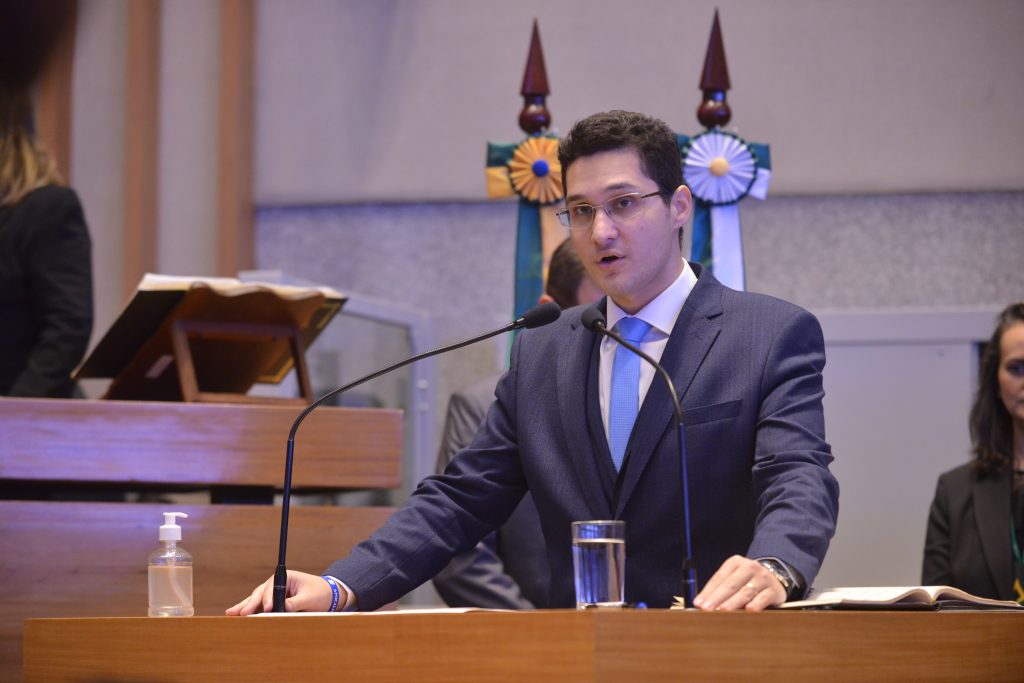 Deputado apresenta projeto para reduzir multas por excesso de velocidade - CB Poder | - 