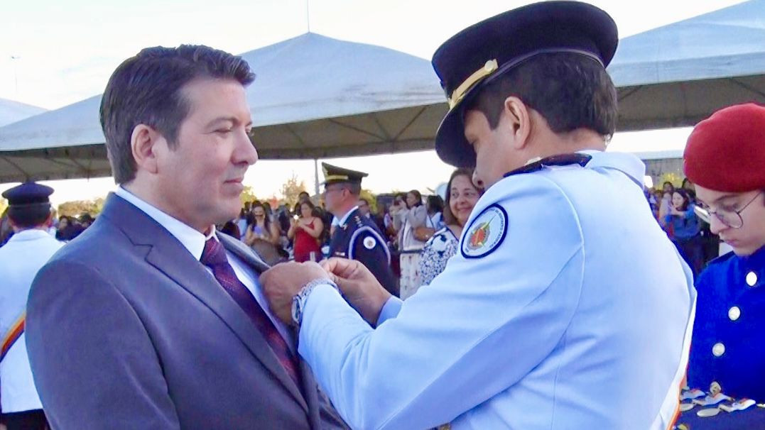 Patrício Macedo recebe Medalha Tiradentes. Crédito: Agência Brasília