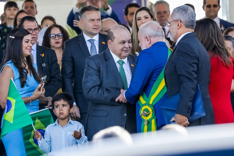 Pimenta entra em campo para apaziguar ânimos entre Lula e Ibaneis - 