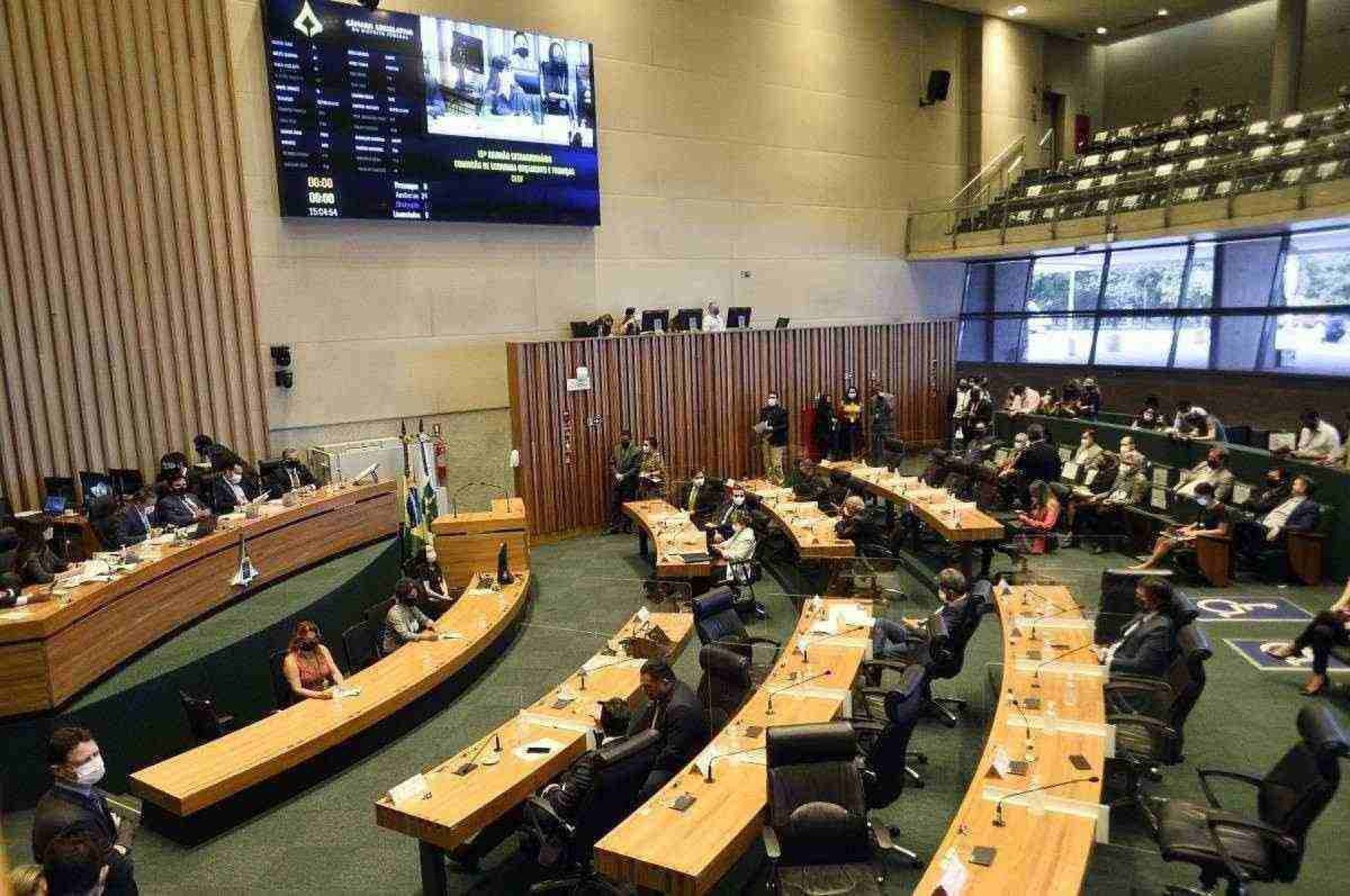 Deputados distritais avançam na pauta em clima de fim de ano - 