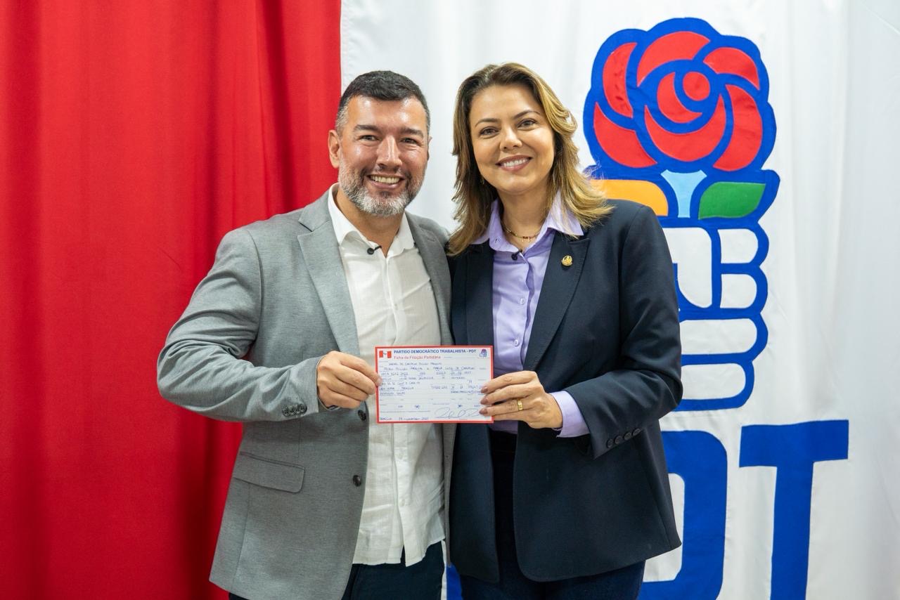 PDT-DF oficializa filiação de Rafael Parente - 