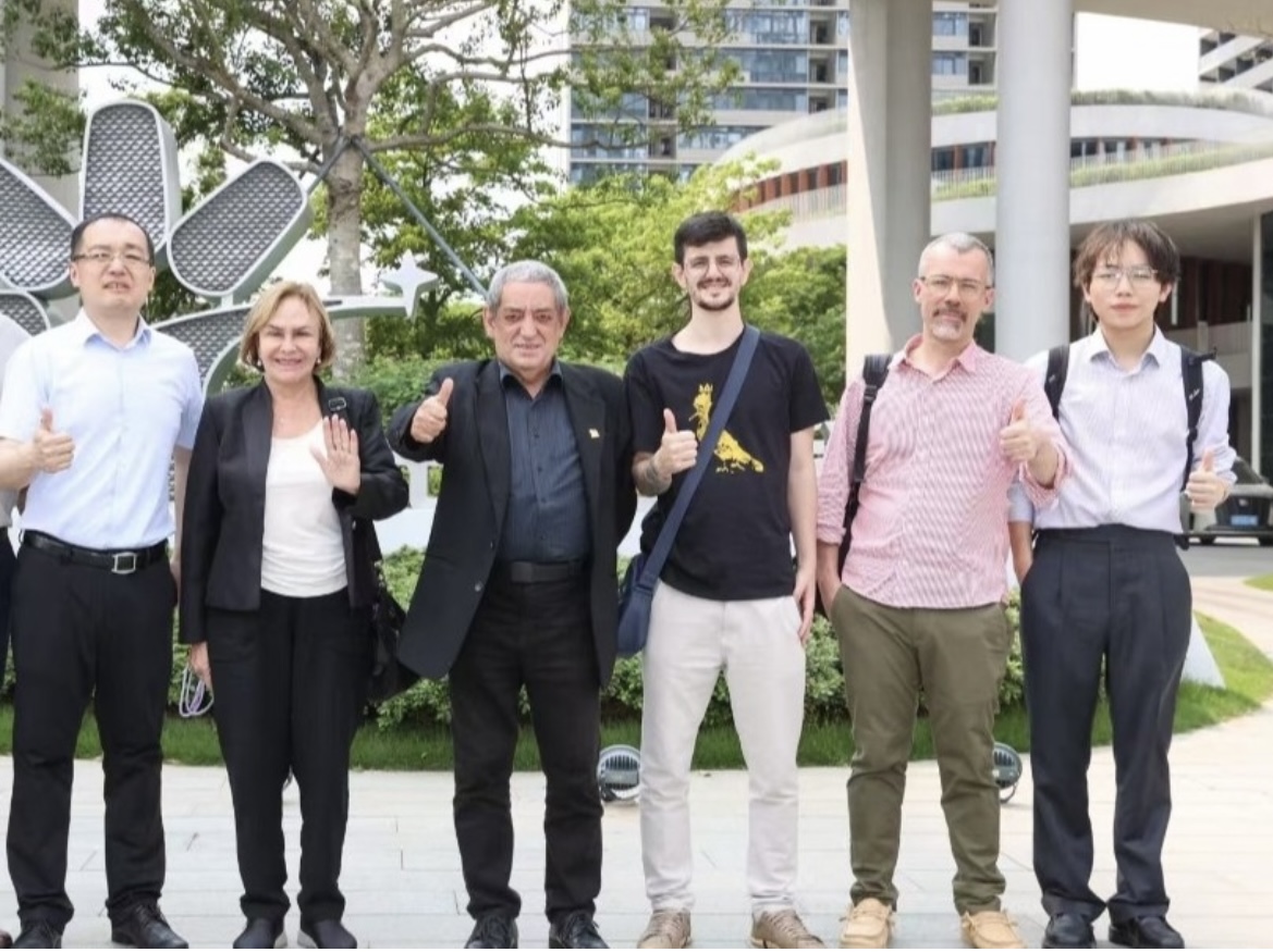 China pode virar samba-enredo no carnaval do Rio - CB Poder | - 