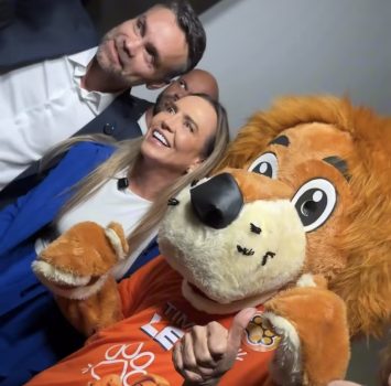 Leão é o mascote de Celina na campanha à reeleição - CB Poder | - 