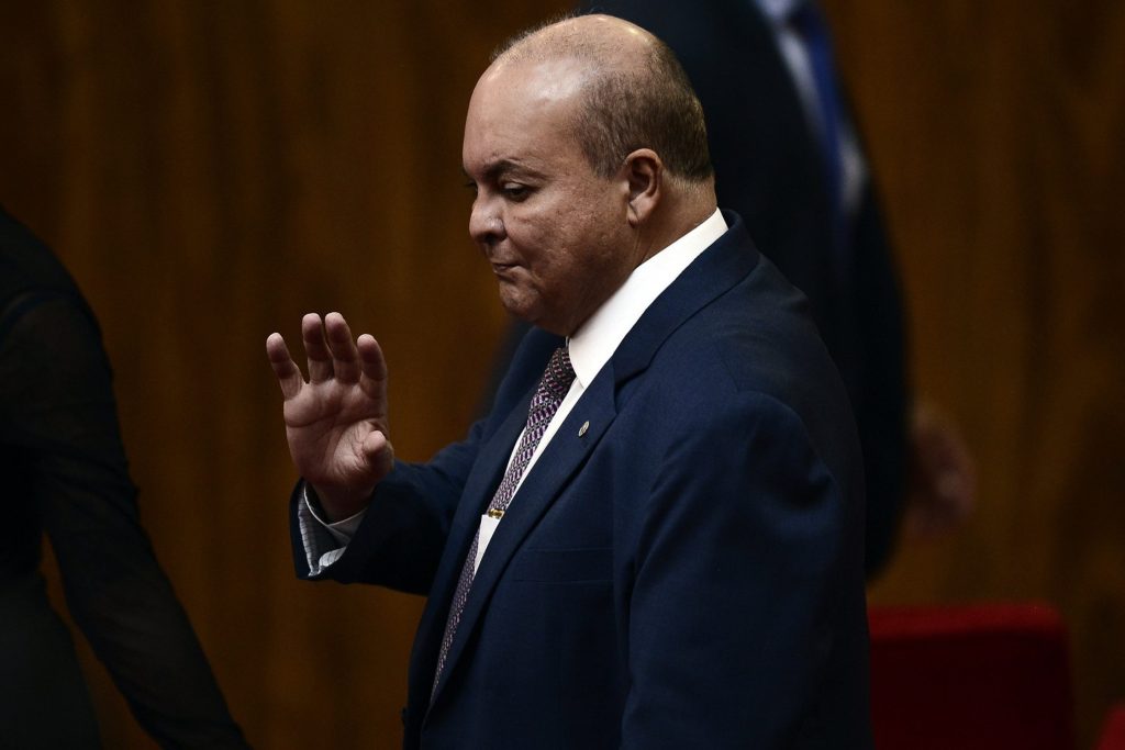 Como fica a disputa ao Senado, sem Ibaneis - 