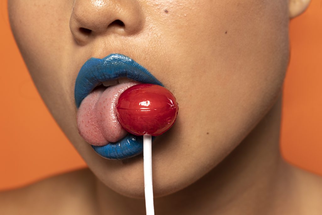 Sabor íntimo: como alimentação e hábitos afetam cheiro e gosto - Blog Daquilo - 