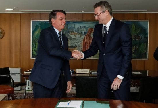 . Presidente da Republica Jair Bolsonaro, durante assinatura do Termo de Posse do senhor Rolando Alexandre de Souza, Diretor-Geral da Policia Federal.