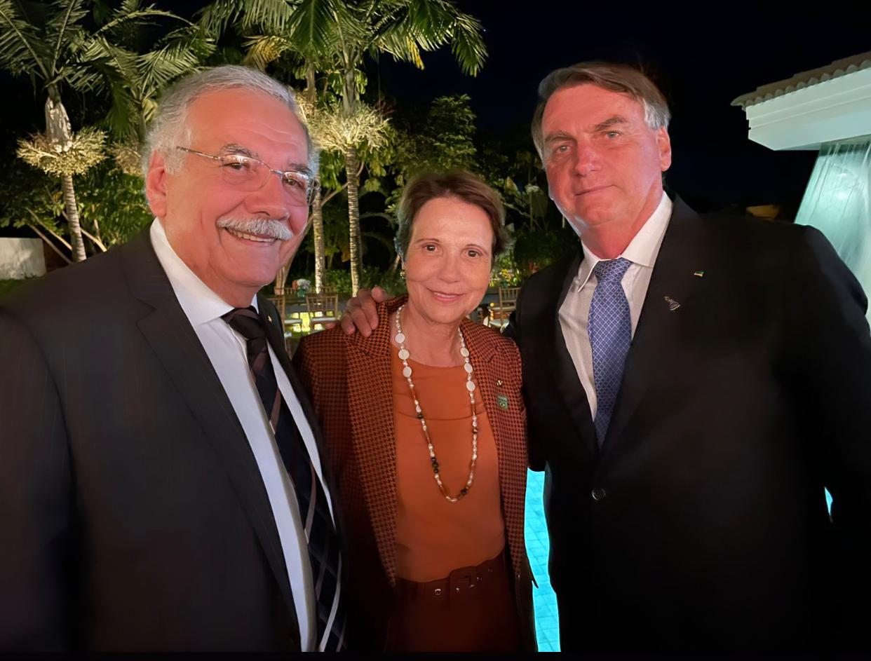 Ministra Tereza Cristina, presidente Jair Bolsonaro e deputado
