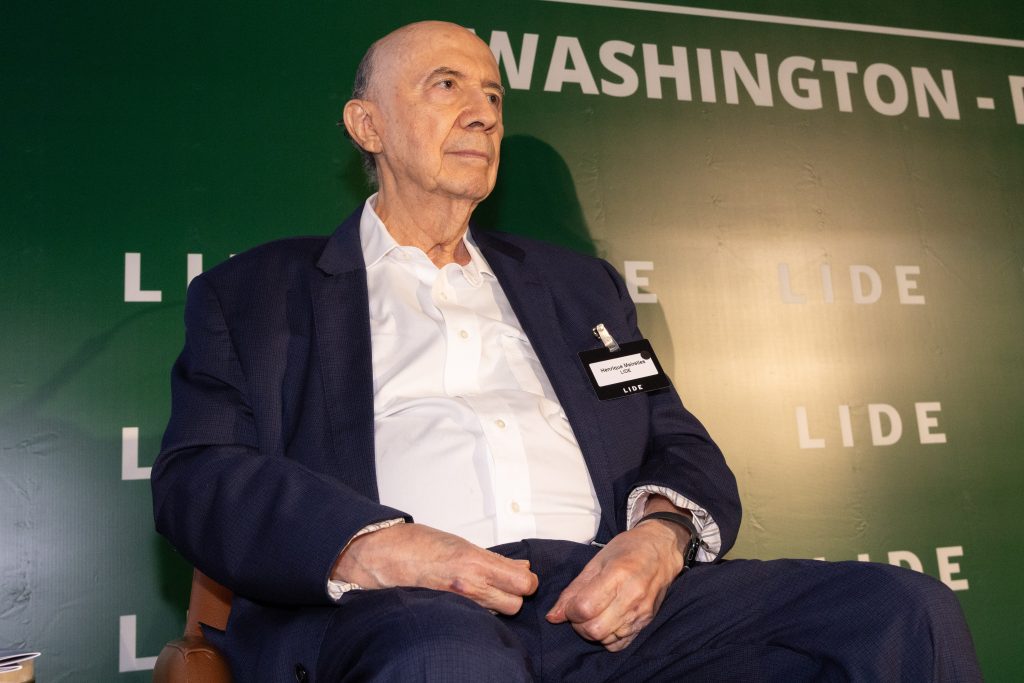 Meirelles defende a independência do BC