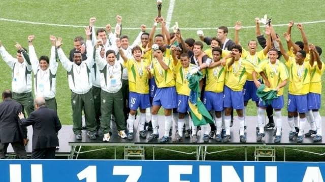 Brasil é Tetra Campeão sub 17 de Futebol. - Rádio Fraiburgo
