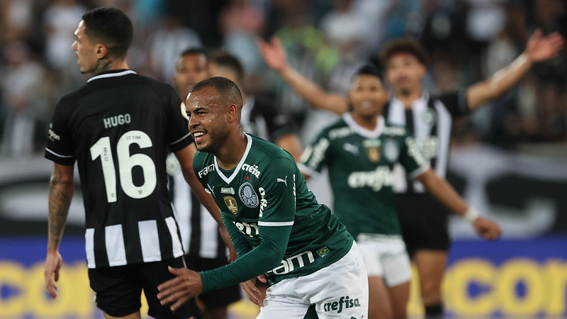 Lateral do São Paulo comemora 10 dias sem jogos: “Agora podemos