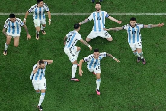 Veja fotos da comemoração dos jogadores da Argentina após o tri da