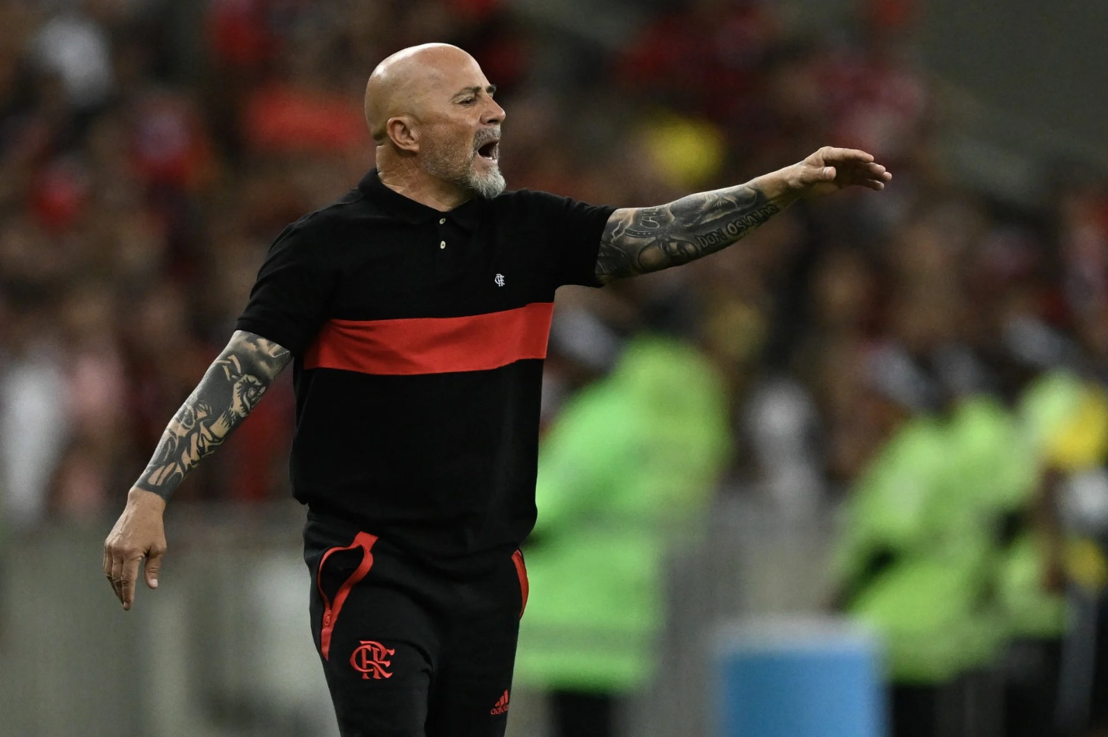 Inter ensina o Flamengo a respeitar a bola até nas cobranças de lateral que  decidiram o jogo - Blog Drible de Corpo