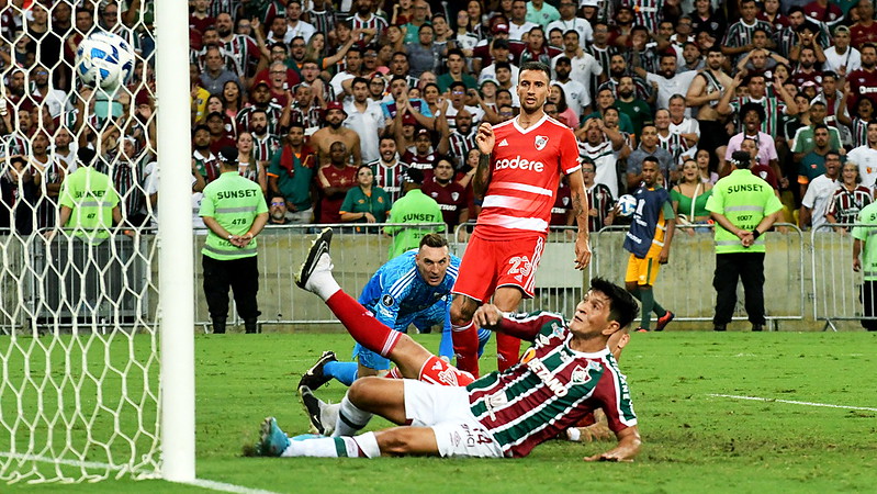 O Fluminense é o primeiro - Doentes por Futebol