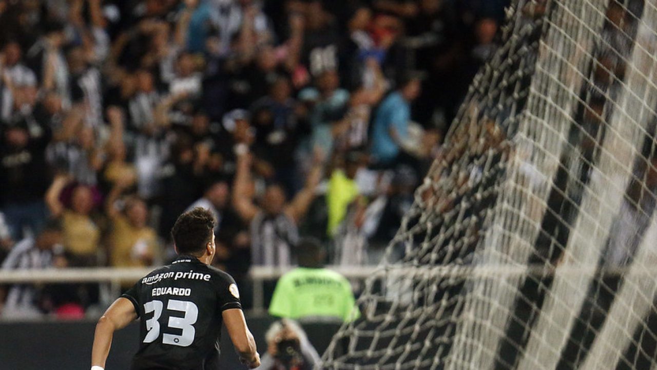 Tiquinho e Fábio fazem duelo de melhor jogador x melhor goleiro do