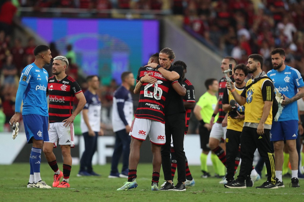 Como Filipe Luís espelhou tática do Galo e construiu vantagem do Flamengo - Blog Drible de Corpo - 