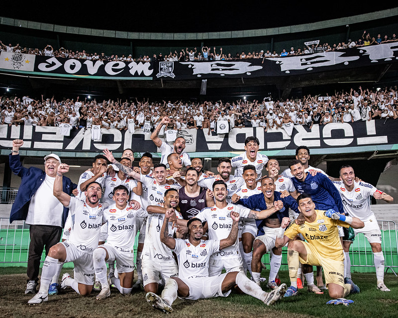 Agora quem volta na bola à primeira divisão do Brasileirão é o Santos - 