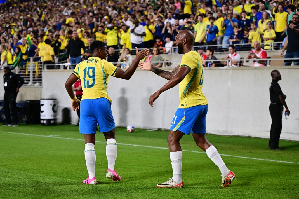 Brasil 3 x 1 Croácia: Danilo e candangos rasuram lista de Ancelotti - 