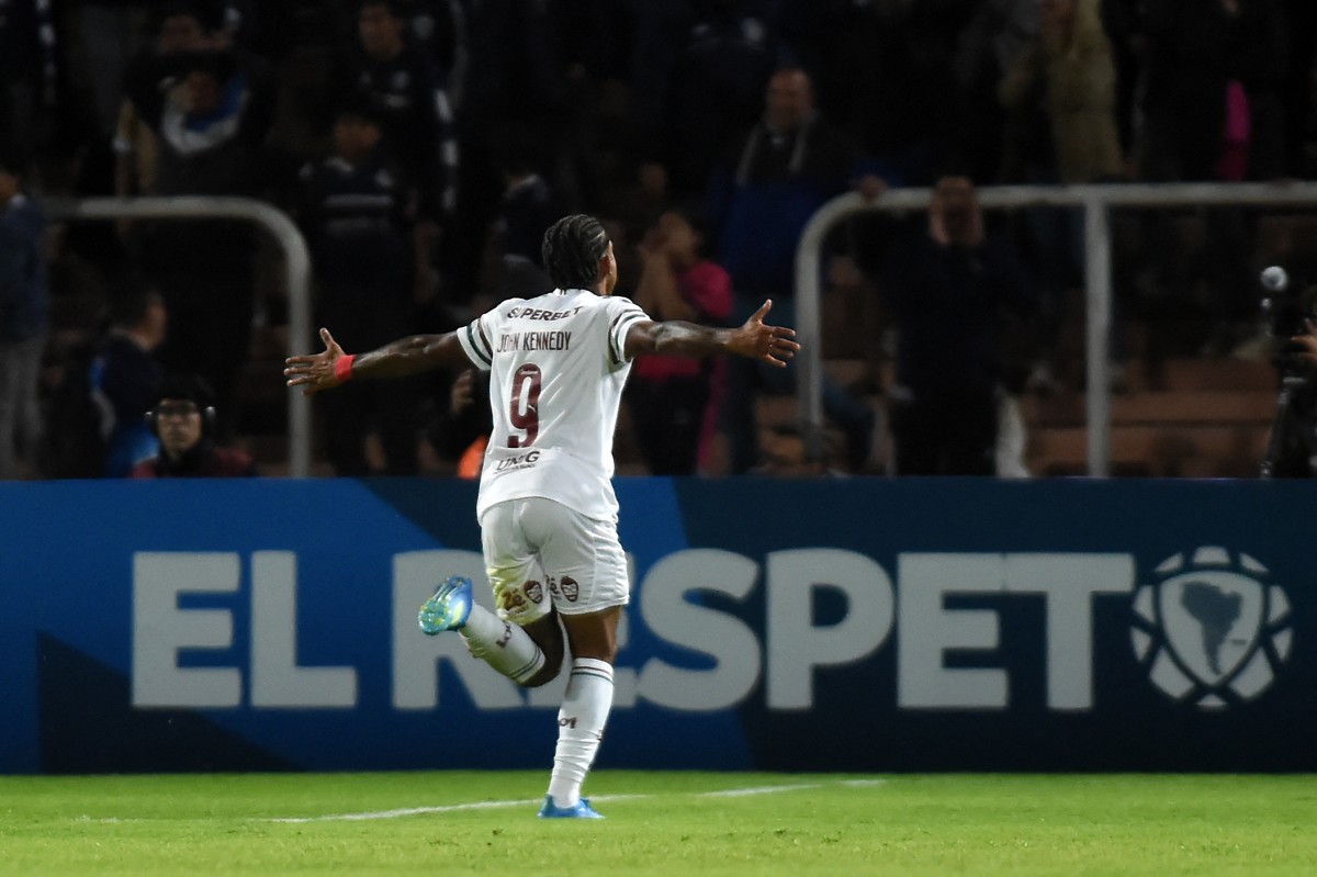John Kennedy: o seguro de vida do Fluminense na Libertadores 2026 - Blog Drible de Corpo - 