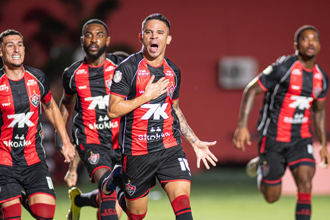 Vitória repete CRB e expõe um velho fantasma de Flamengo e Palmeiras  - 
