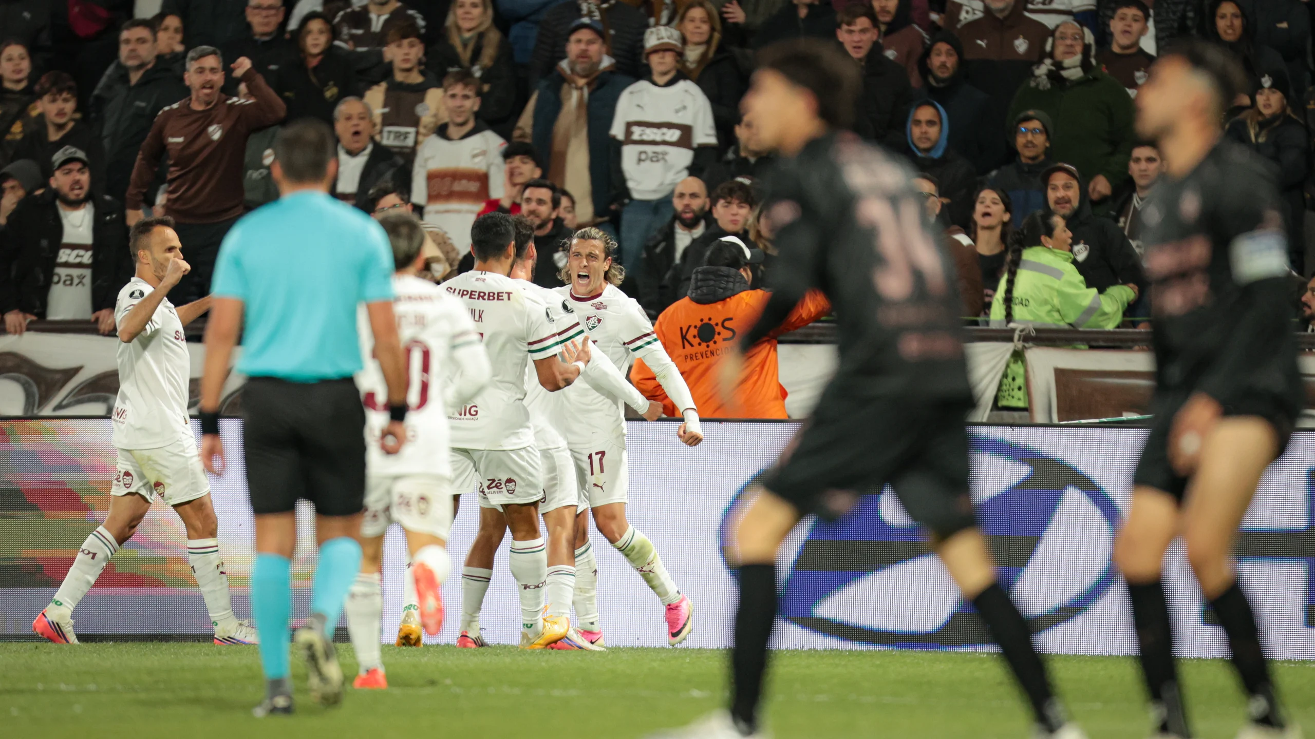 Libertadores: Flu encaminha a presença inédita de 2 cariocas nas semis - Blog Drible de Corpo - Libertadores: Flu encaminha a presença inédita de 2 cariocas nas semis - Blog Drible de Corpo -