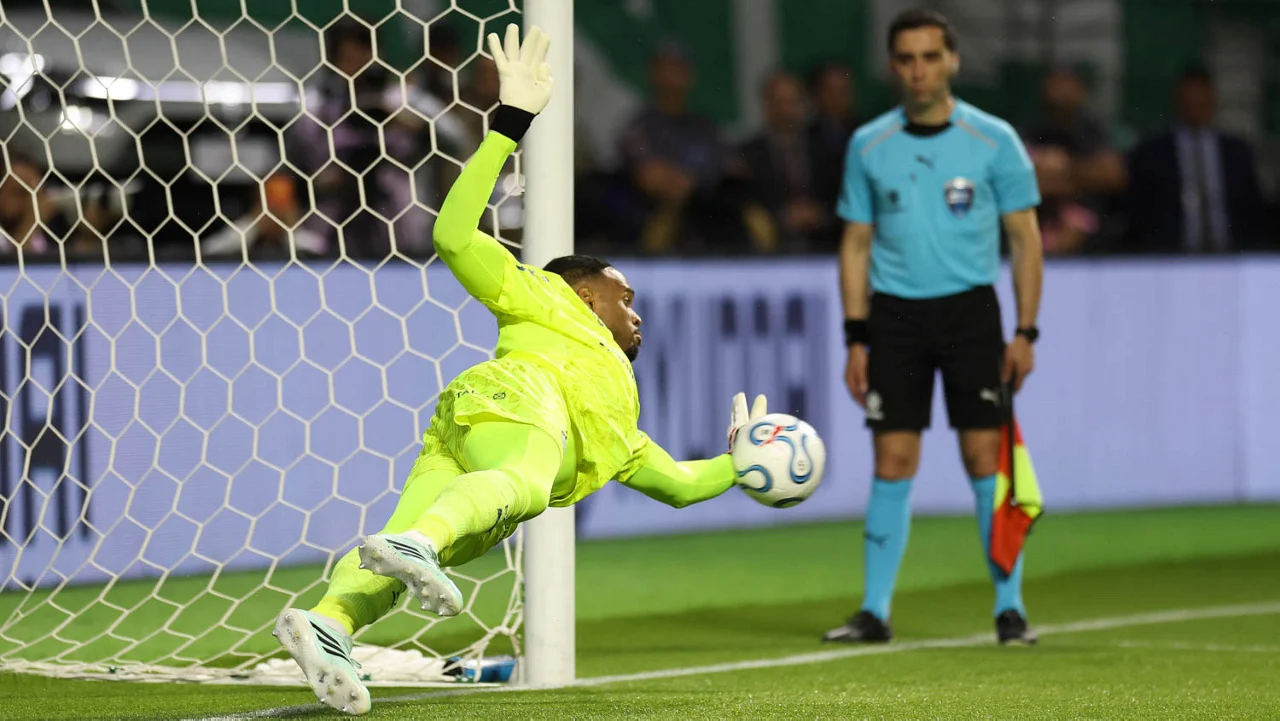 Carlos Miguel muda sorte do Palmeiras nos pênaltis na era Abel - Blog Drible de Corpo - 