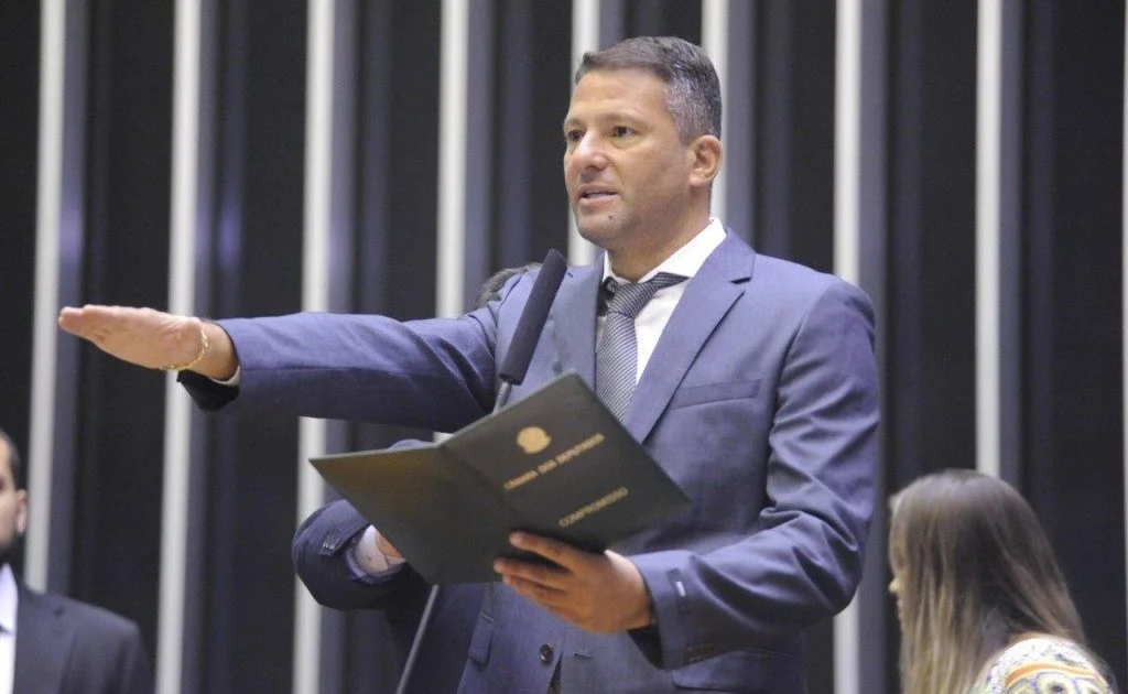 Marcelinho, Washington... Ídolos do esporte não emplacam nas eleições - Blog Drible de Corpo - 