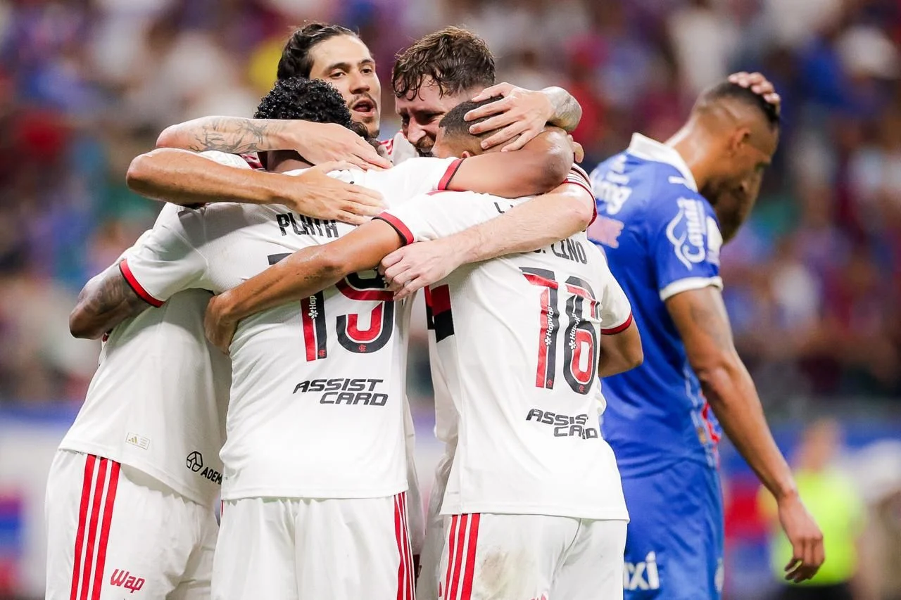 Flamengo encanta contra o Bahia com posse, futebol, variações e improviso - 