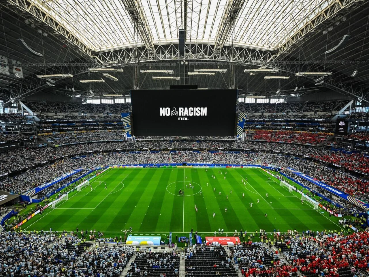 Racismo concentra 20% do conteúdo ofensivo na Copa de 2026 - Blog Drible de Corpo - Racismo concentra 20% do conteúdo ofensivo na Copa de 2026 - Blog Drible de Corpo -