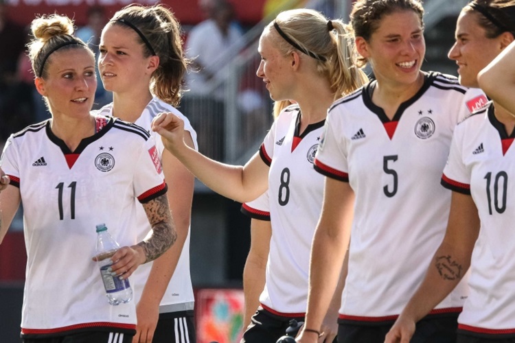 Alemanha na Copa do Mundo de 2015, no Canadá | Foto: AFP