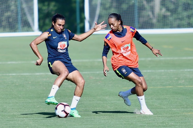 Marta joga com a Seleção Brasileira feminina de futebol no Torneio das Nações, nos Estados Unidos