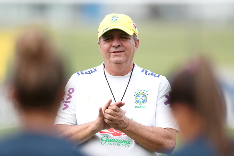 Vadão-técnico-Seleção Brasileira
