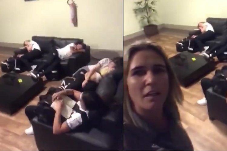 Emily Lima exibe jogadoras do Santos dormindo no saguão do hotel por falha na logística com a viagem do time para jogar em Manaus pelo Campeonato Brasileiro feminino