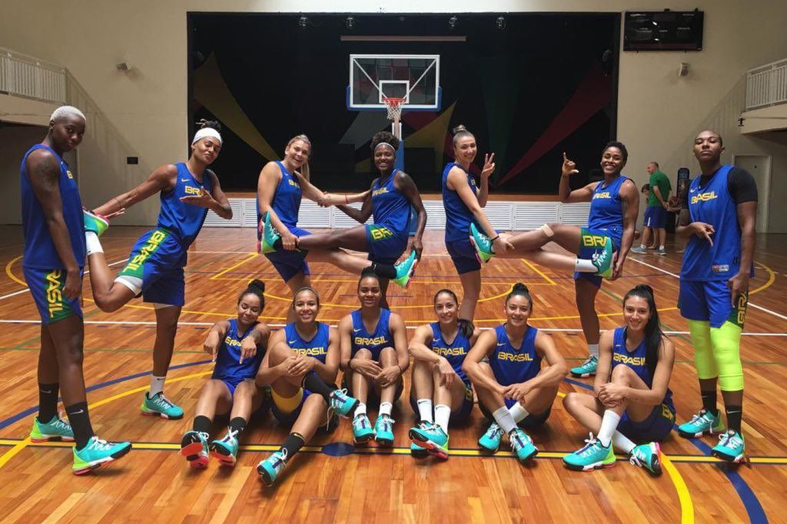 Seleção Brasileira feminina de basquete em treino para disputar o Pré-Olímpico Mundial na busca pela classificação para Tóquio-2020