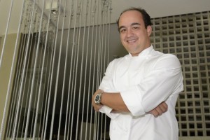 17/02/2015. Crédito: Ed Alves/CB/D.A Press. Brasil. Brasília - DF. O Chef Marcelo Petrarca, dono do restaurante Bloco C na 211 sul.