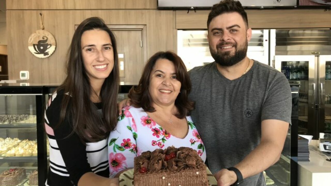 Cleusa Silva: a mulher que faz bolos - Atacadão