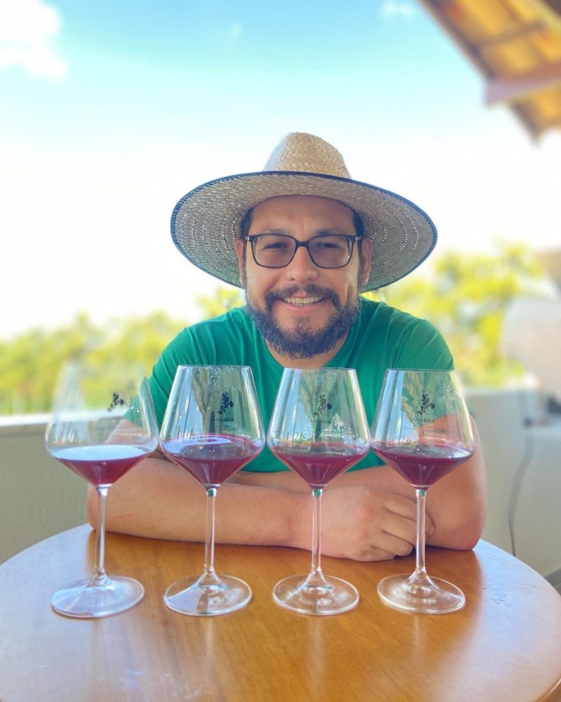 Carlos Sanabria comemora a ida para Portugal: "É uma oportunidade de levar a identidade da enologia brasileira a um país com grande tradição na produção de vinhos"