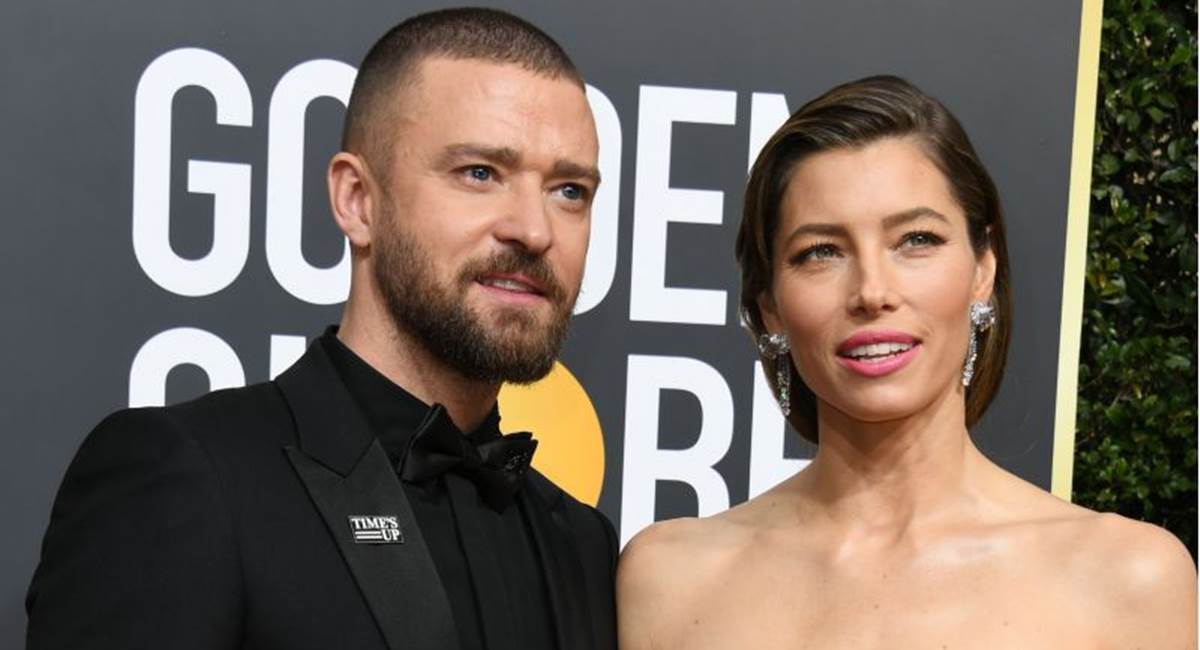 O casal Justin Timberlake e Jessica Biel na entrega do Globo de Ouro