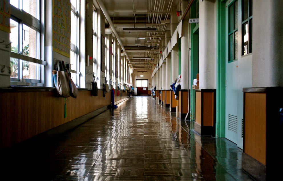 Mais de 120 mil estudantes da escola pública do DF não conseguem acessar a  EaD – SINPRO-DF