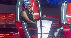 Carlinhos Brown foi o técnico da brasiliense Ellen Oléria na primeira temporada do 'The voice Brasil'