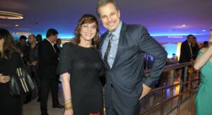 Gloria Perez e Edson Celulari na festa de lançamento da novela A força do querer