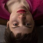 Letícia Colin como Manu na série Sessão de terapia