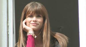 Alinne Moraes como Silvia como Silvia na novela Duas Caras