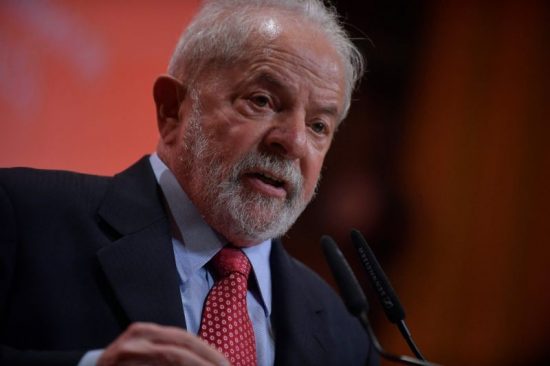 Lula continua na liderança e pode vencer no primeiro turno, diz pesquisa da  Genial